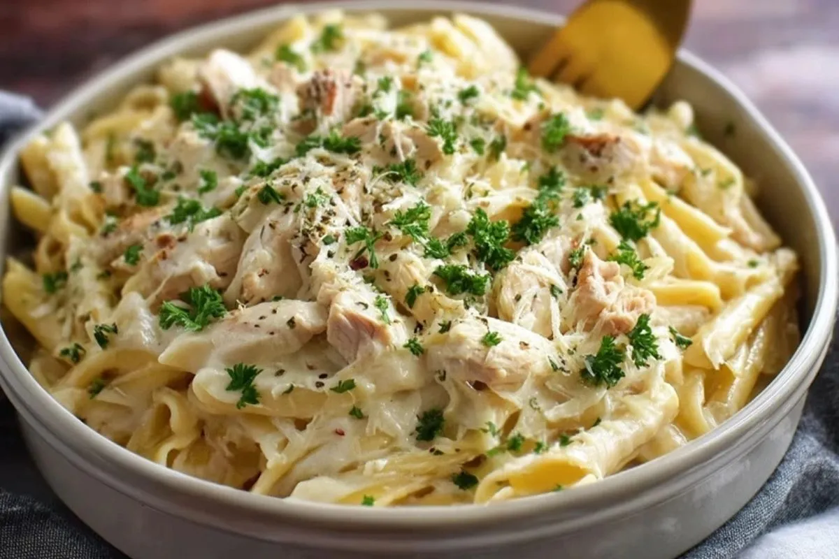Bester Hähnchen Alfredo aus dem Slow Cooker